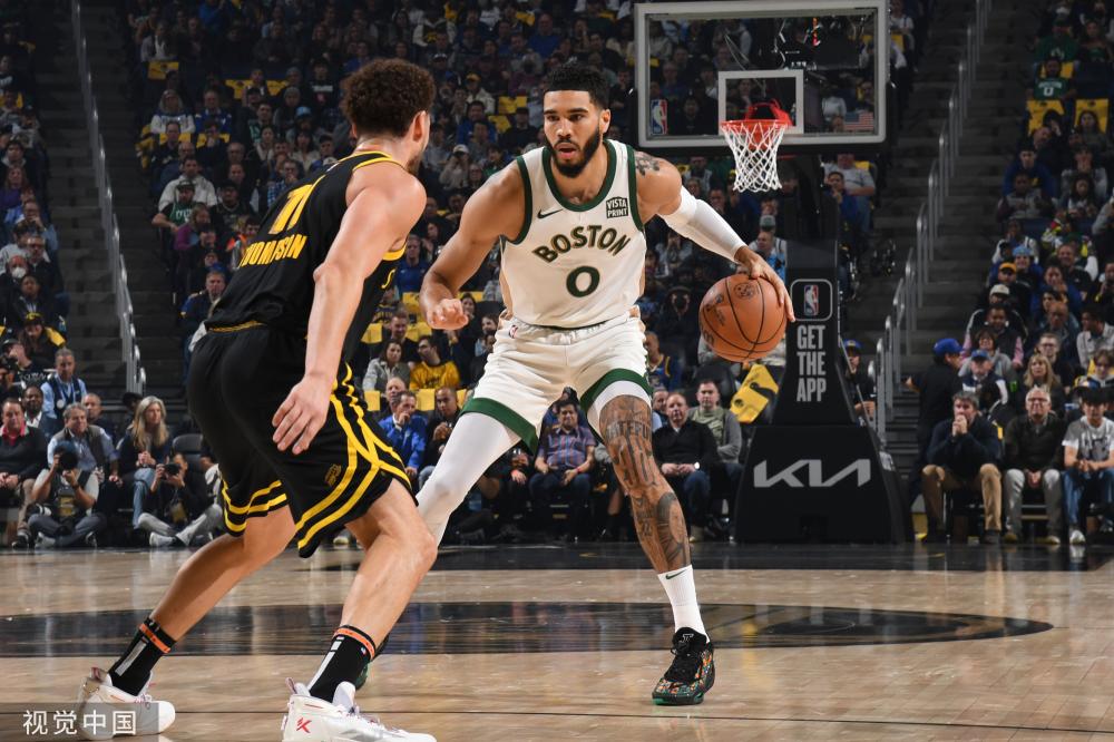 中露出破绽 中露出破绽